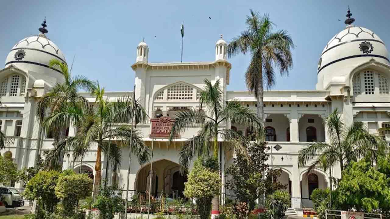 کنگ ایڈورڈ میڈیکل یونیورسٹی کی عمارت، فائل فوٹو