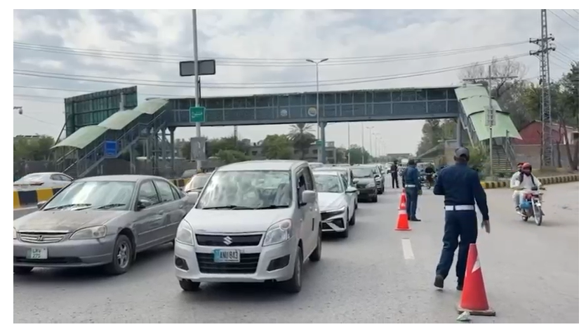 راولپنڈی ٹریفک سروے: آٹھ گھنٹوں میں 47,896 گاڑیوں کی آمدورفت